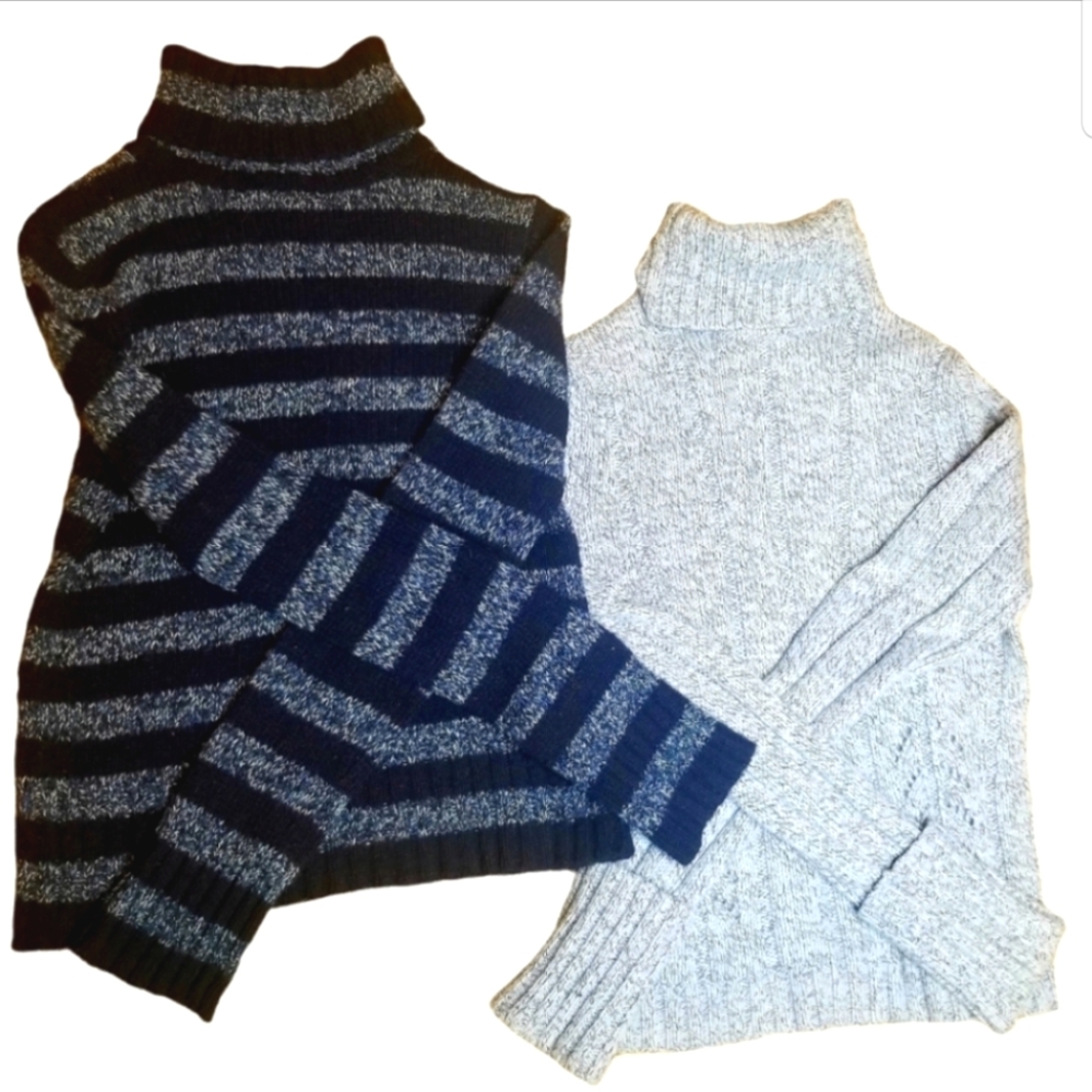 Express Vintage y2k Blue Turtleneck Sweaters Lot of Two Size Small